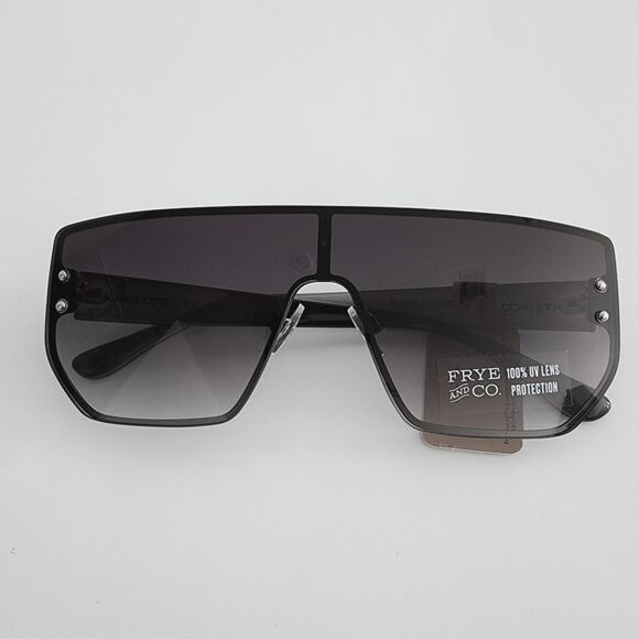 Frye Retro Oversized Squared Shield Sunglasses 100% UV Black Gray